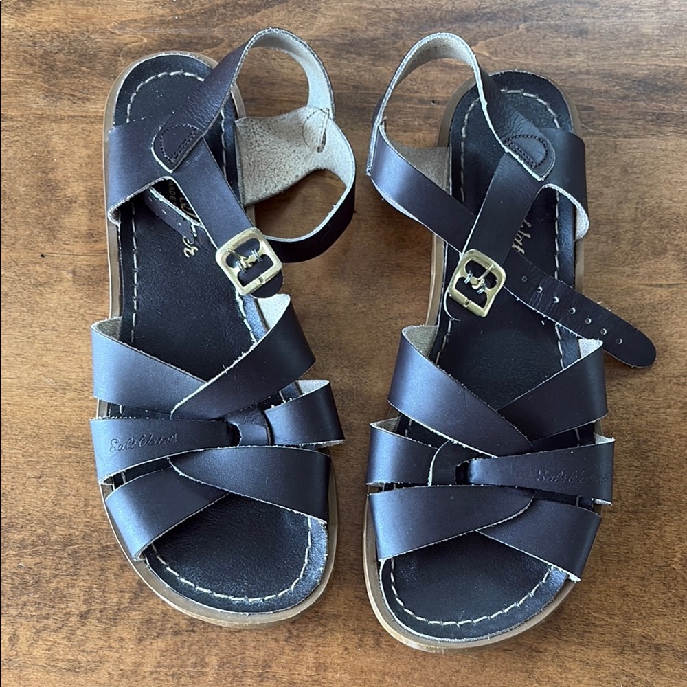Salt Water Sandals in Dark Navy Blue